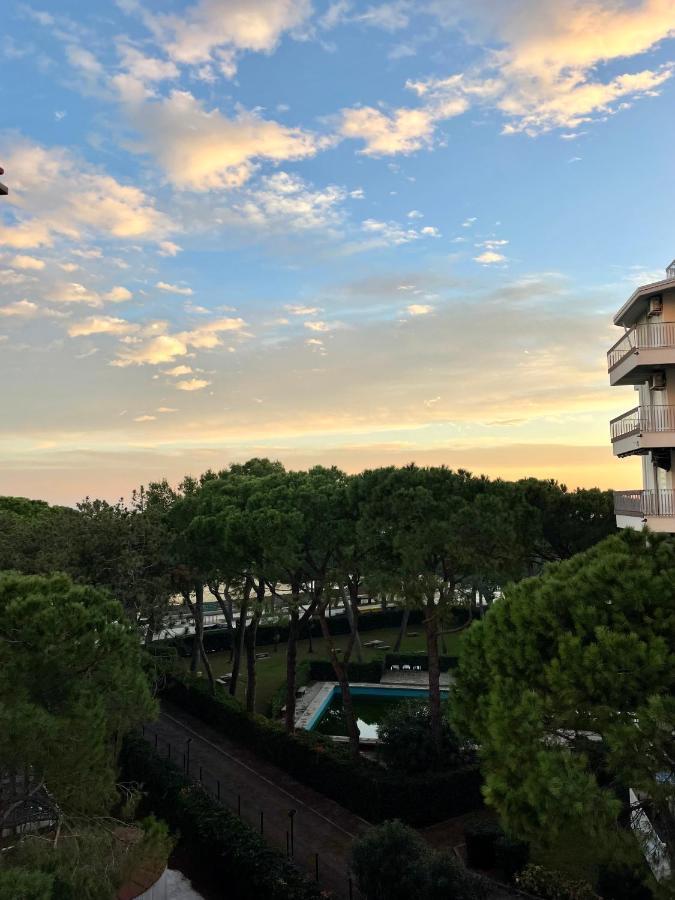 Residence Cristallo 4H Lignano Sabbiadoro Exteriér fotografie